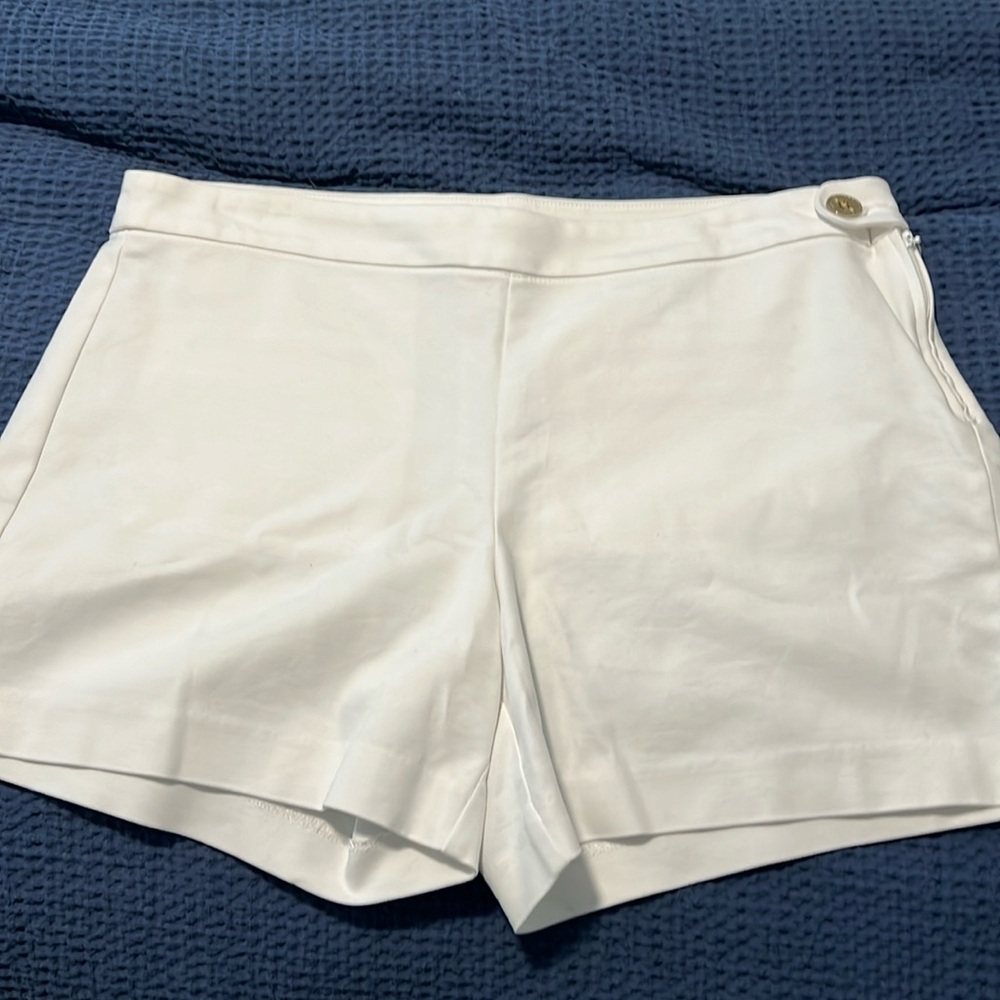 Lilly Pulitzer Women’s two pairs of shorts- size 10